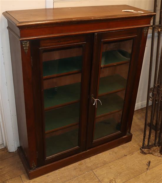 A Victorian mahogany two door bookcase W.89cm